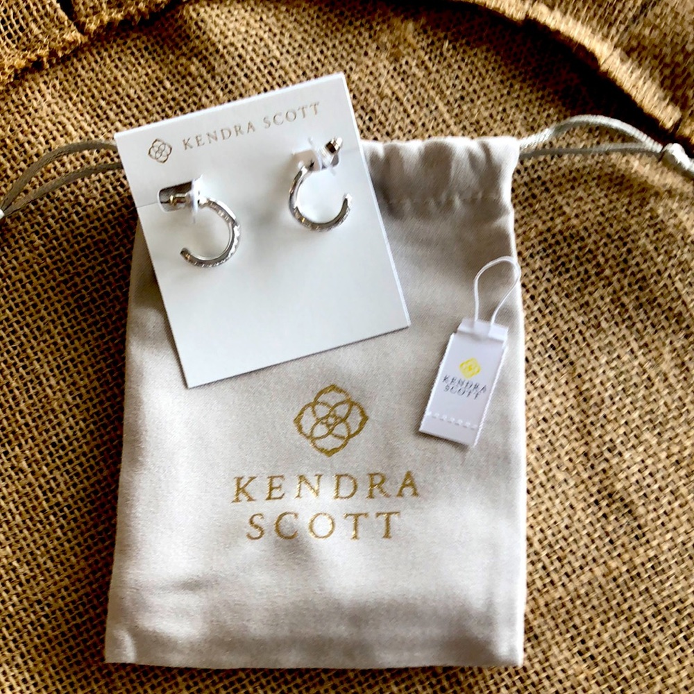 Kendra Scott Annie Infinity Hoop earring in silver/white crystal.